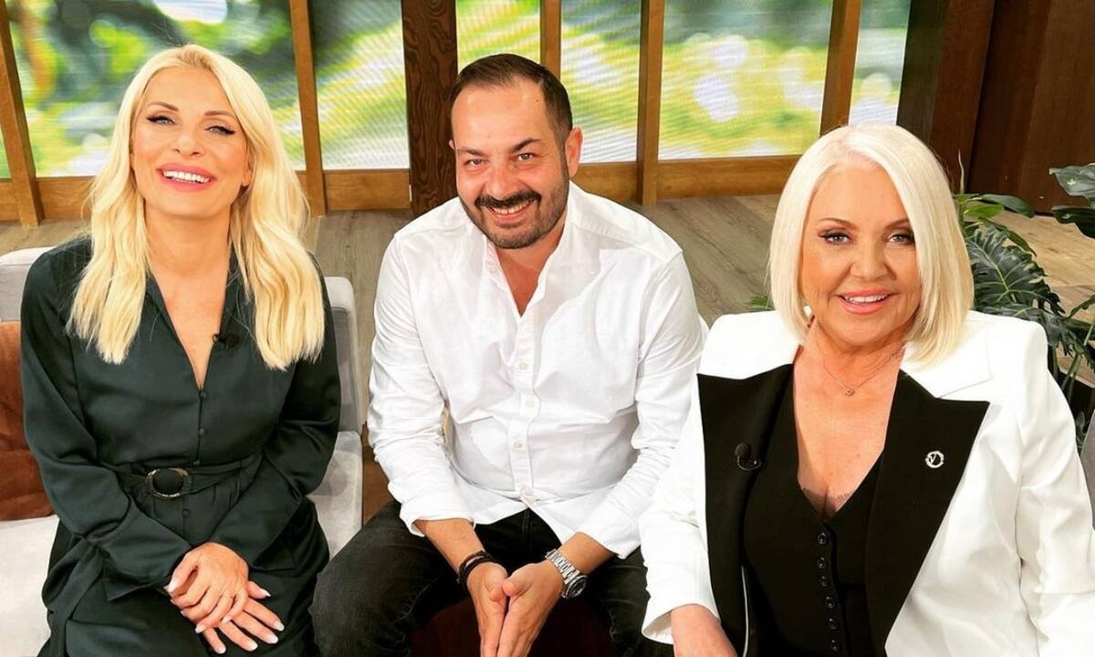 «Θα είναι 2022, αλλά θα είναι σαν 1997»: Το Twitter για Ελένη-Ρούλα