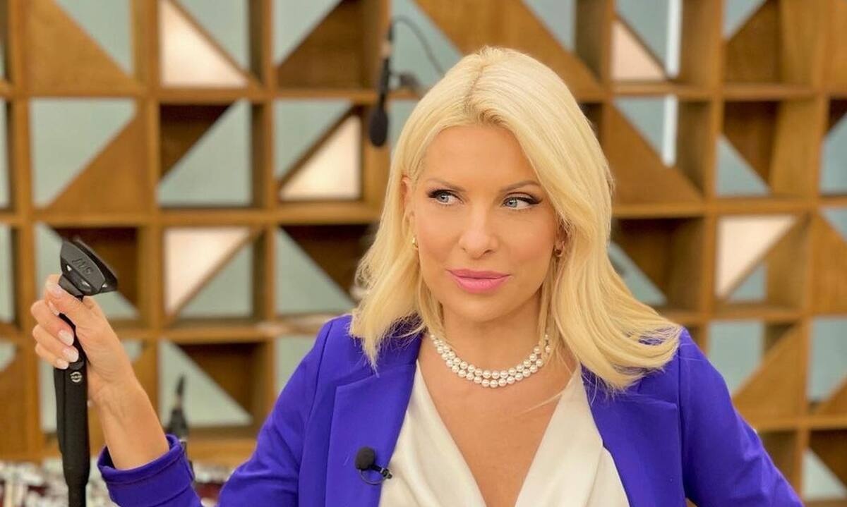 Ελένη Μενεγάκη: Η τρομάρα της on air – «Πείτε μου ότι δεν είναι σεισμός, γιατί θα αρχίσω να τρέχω»