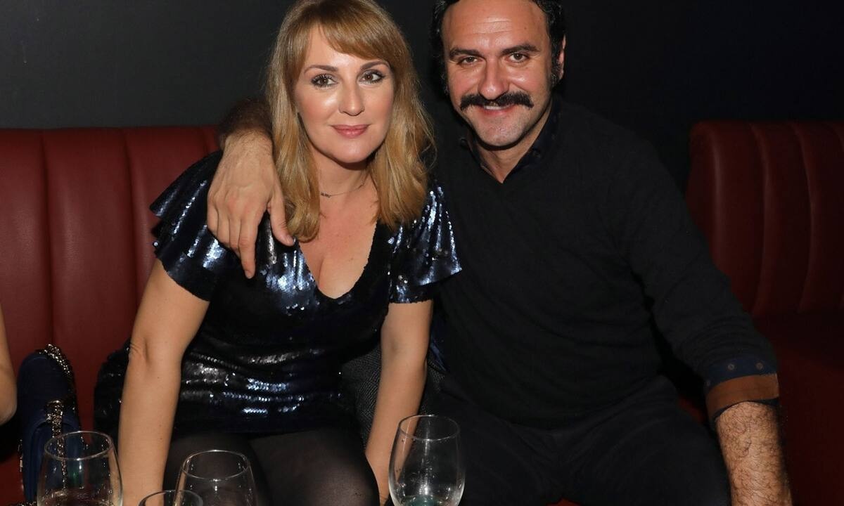 Μελέτης Ηλίας: Οι φωτό από το σπίτι & η εξομολόγηση για τη σύζυγό του