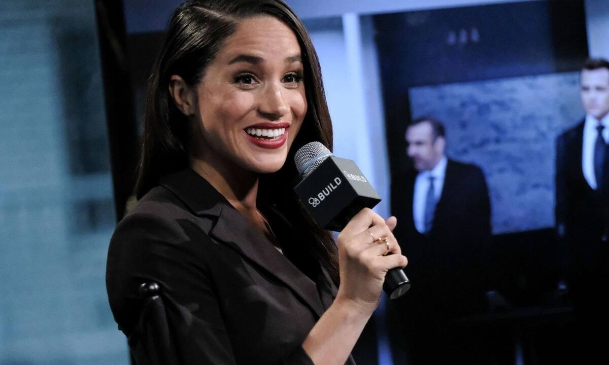 Η Meghan Markle και το ποίημα του Ντίνου Χριστιανόπουλου