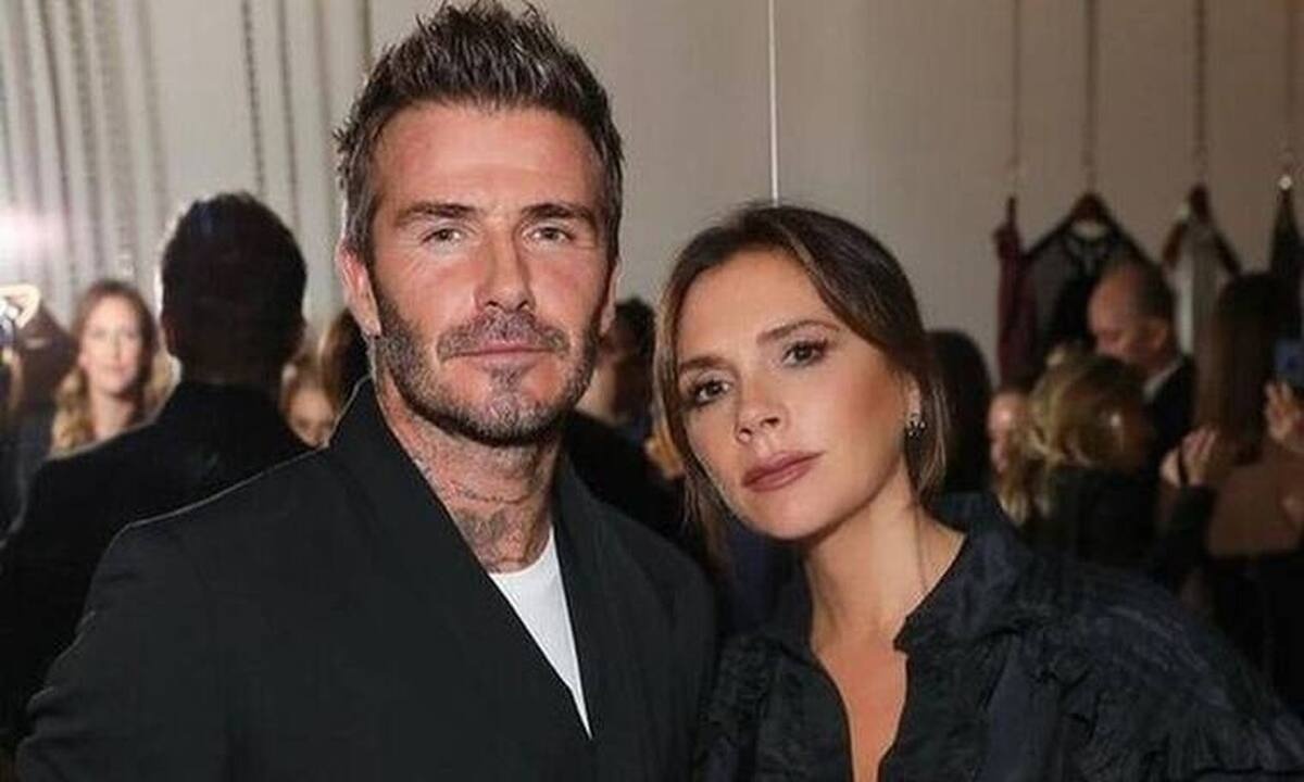 David Beckham: Τραγουδά το «All i want for Christmas is you» και η Victoria τον βιντεοσκοπεί!