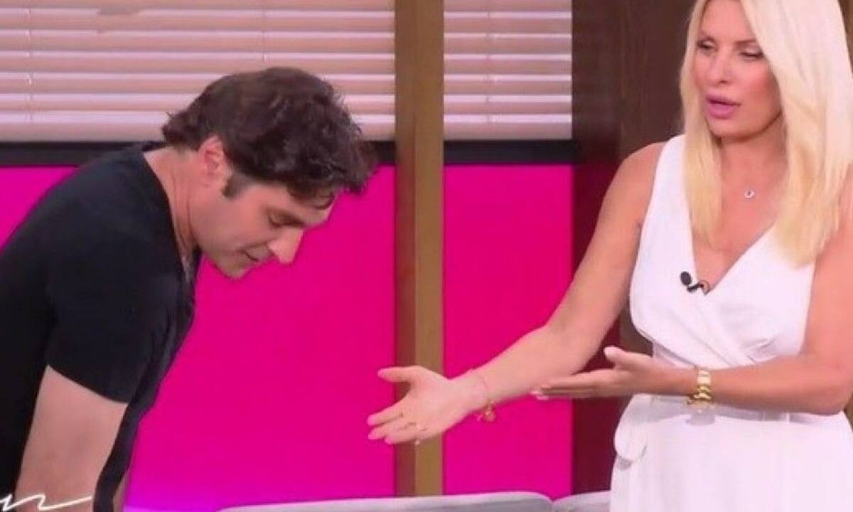 Μενεγάκη: Οι δουλειές που έκανε πριν γίνει κεντρική παρουσιάστρια