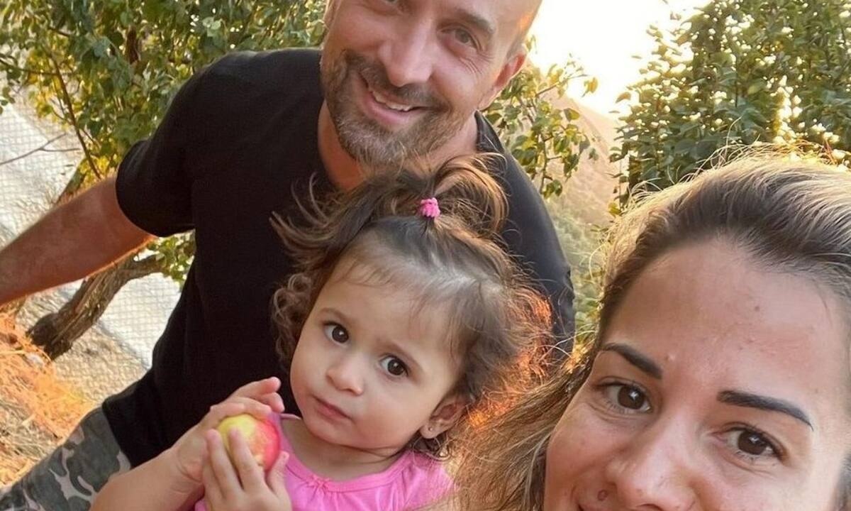 Ο Γ. Λιανός μένει σε ένα σπίτι γεμάτο All Star Survivor  αντικείμενα