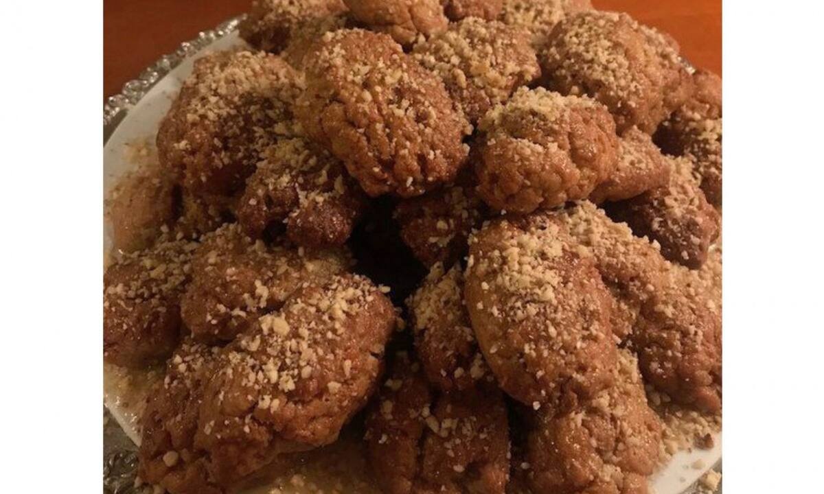 Συνταγή για τα απόλυτα μελομακάρονα (Γράφει η Majenco)