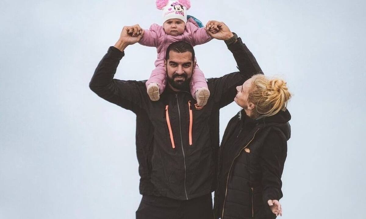 Τζούλια Νόβα – Μιχάλης Βιτζηλαίος: Το εντυπωσιακό πάρτι για τα πρώτα γενέθλια της κόρης τους