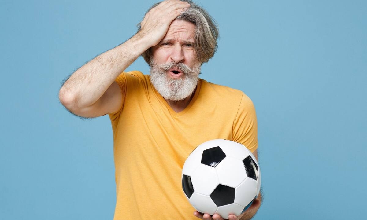 Γιατί οι πρώην ποδοσφαιριστές κινδυνεύουν από πρόωρη γήρανση