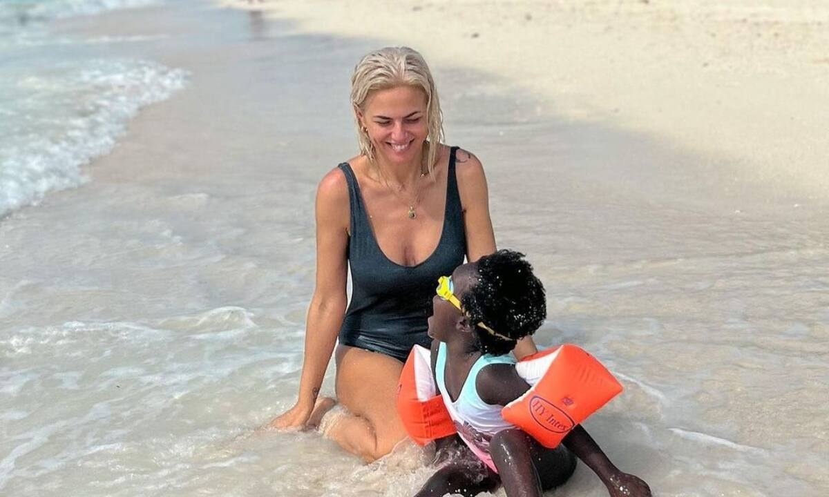 Χριστίνα Κοντοβά: Η μεγάλη αλλαγή της Ada στο ταξίδι στη Ζανζιβάρη