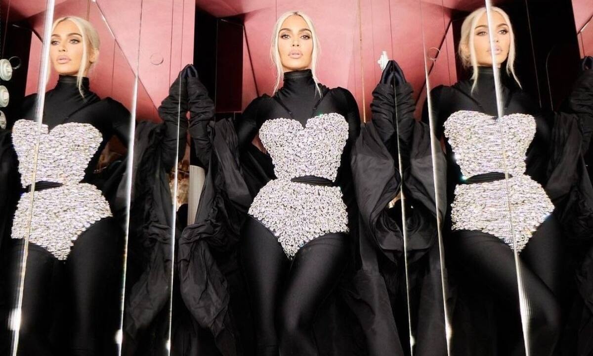 Όχι μόνο μαύρο φόρεμα: Να τι άλλο να φορέσεις όταν βγεις