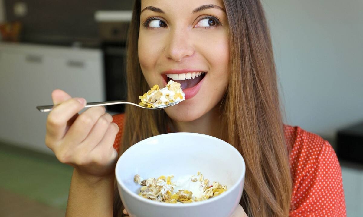 Τέσσερις τρόποι να απολαύσετε το γιαούρτι και να χάσετε βάρος