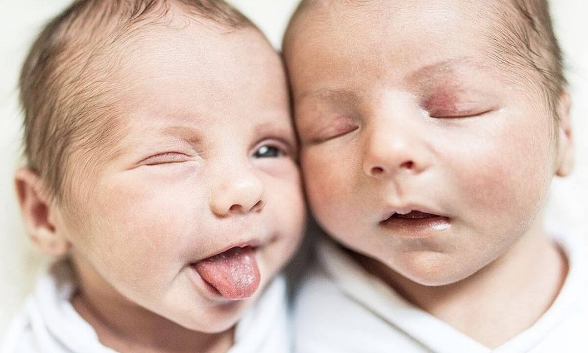 Πορτρέτα νεογέννητων διδύμων – Απλά υπέροχα