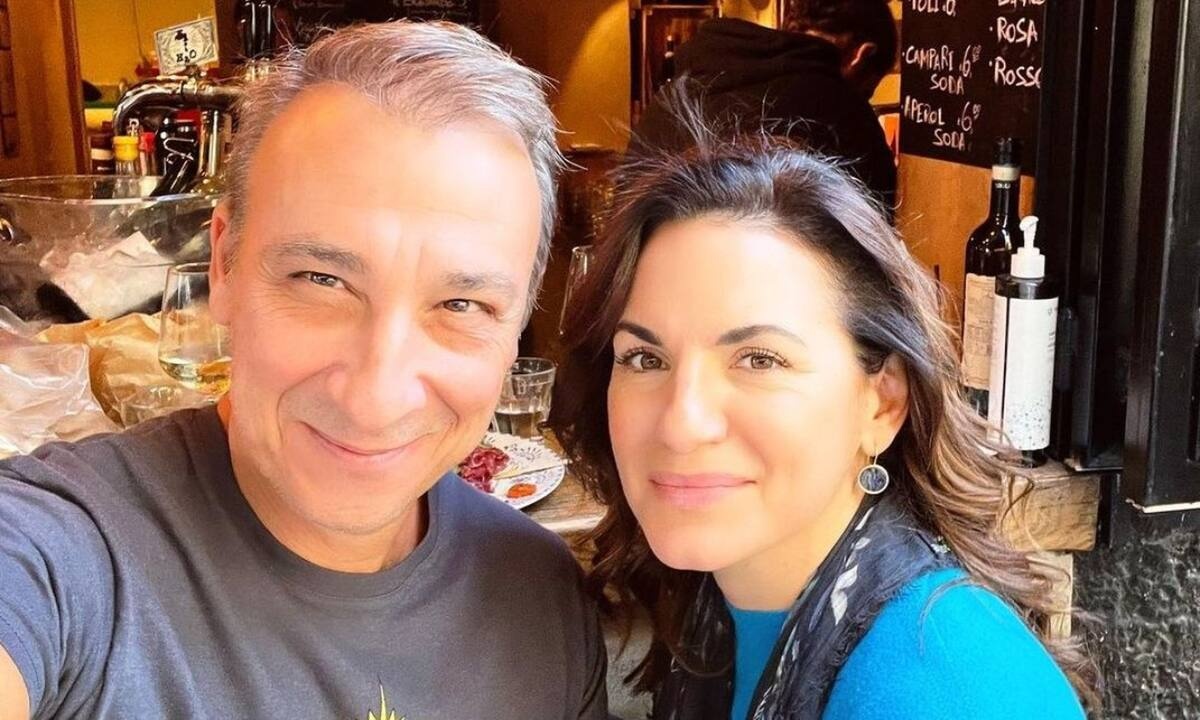 Μίνως Μάτσας - Όλγα Κεφαλογιάννη: Βόλτα με τα δίδυμα - Νέα φώτο