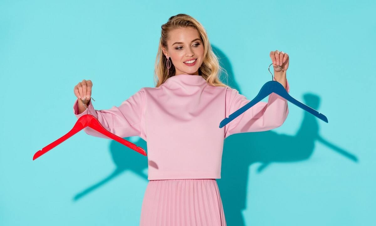 Έξυπνες χρήσεις της κρεμάστρας στην καθημερινότητά σας