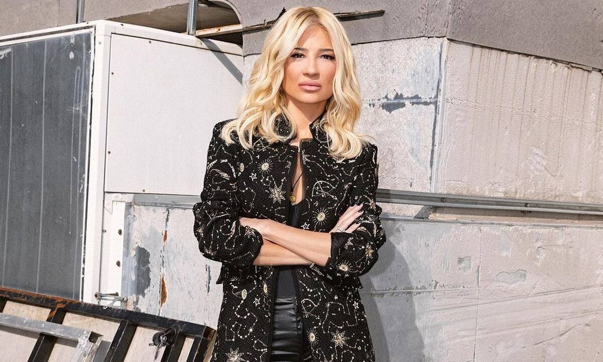 Φαίη Σκορδά: «Υπάρχουν έξι ψεύτικοι λογαριασμοί που μου γράφουν αρνητικά σχόλια»