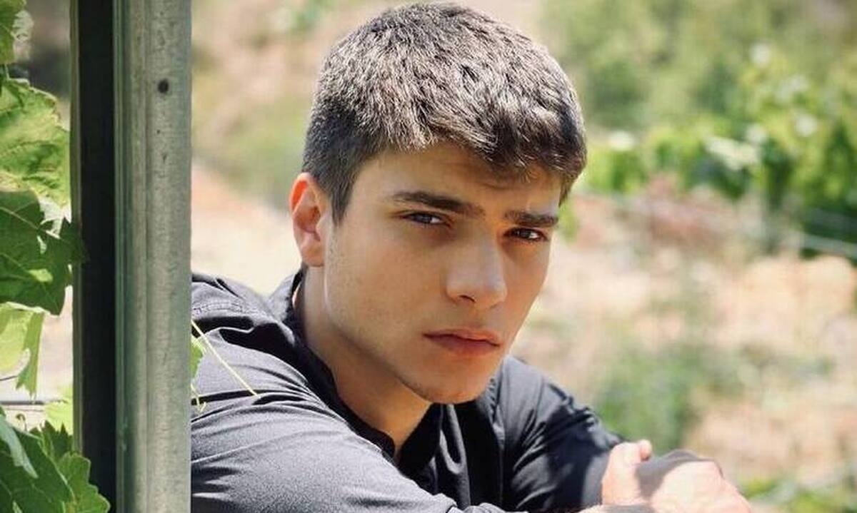 Η Γη της Ελιάς: Ο Φίλιππος μαθαίνει την αλήθεια για τη συγγένειά του με την Ειρήνη και σοκάρεται