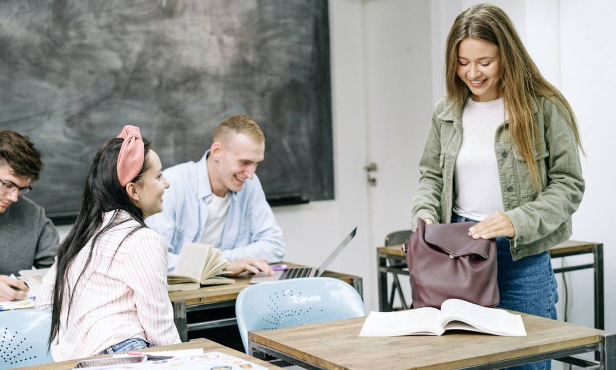 5 YouTubers που θα σου δώσουν κίνητρο για περισσότερο διάβασμα