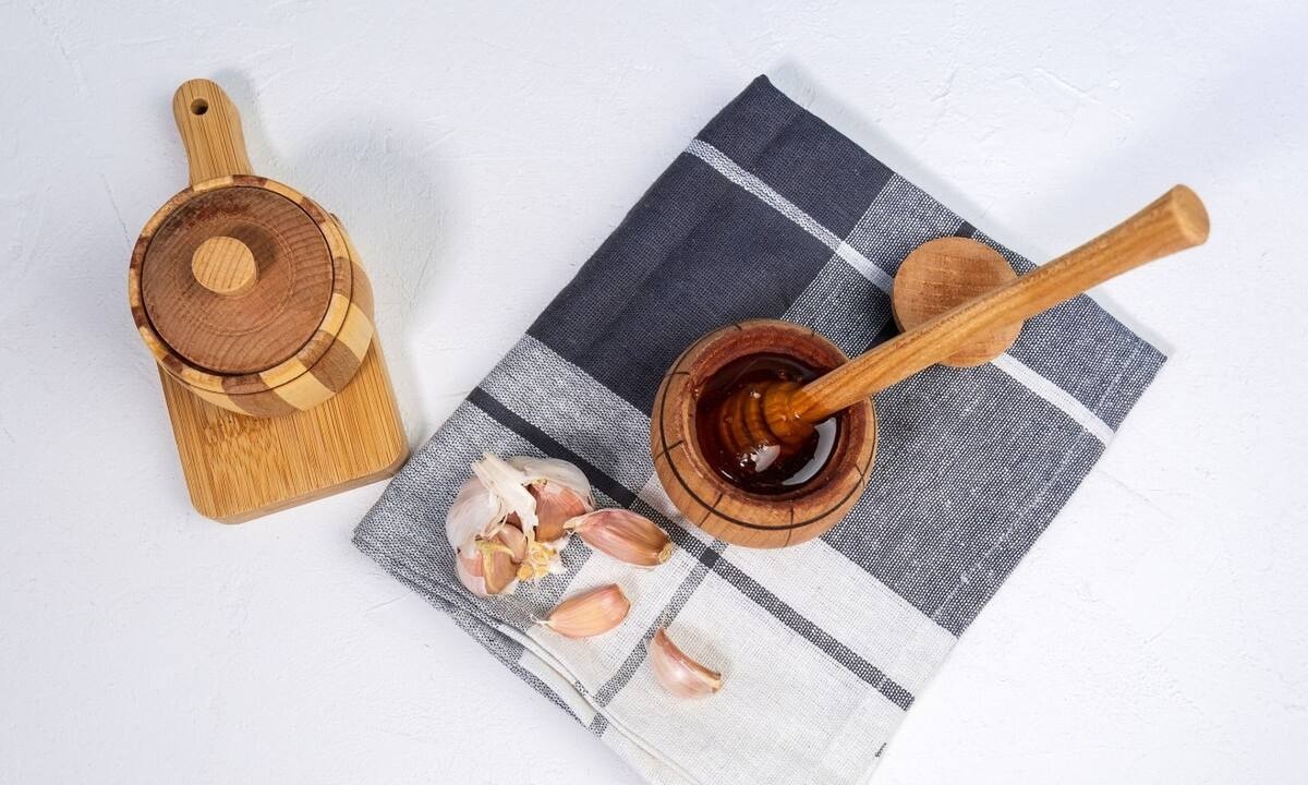 Βοηθάει ο συνδυασμός μελιού και σκόρδου στην απώλεια βάρους;