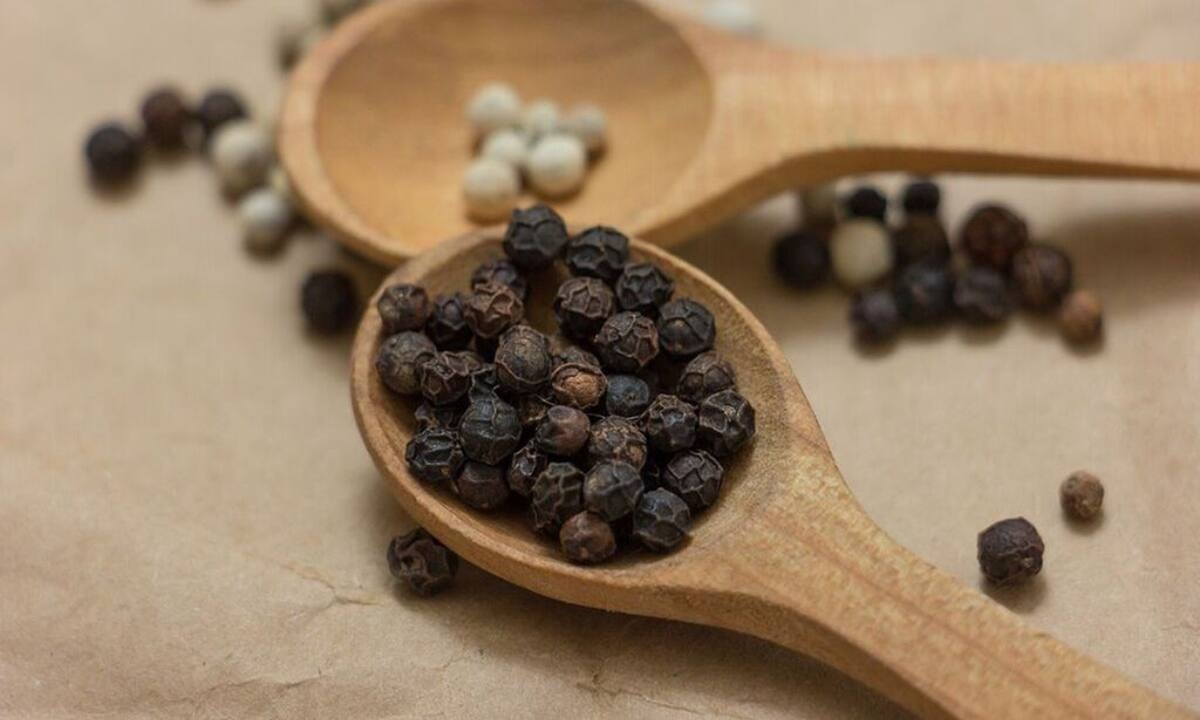 Πιπέρι: Η ουσία του που δρα ενάντια στον κορονοϊό