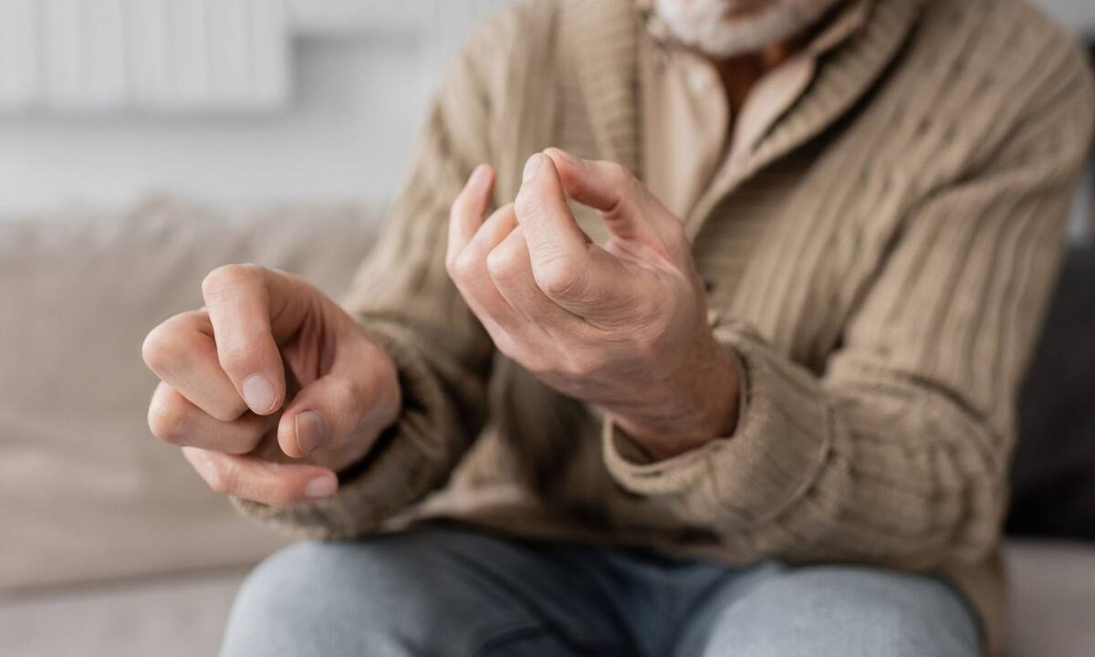 Πάρκινσον: Ποιο είναι το πρώτο σημάδι της νόσου