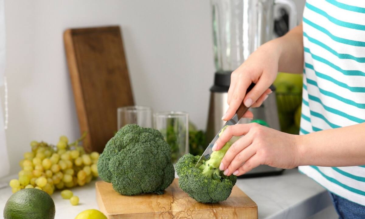 Τέσσερις τροφές που πρέπει να εντάξεις σε κάθε σου γεύμα