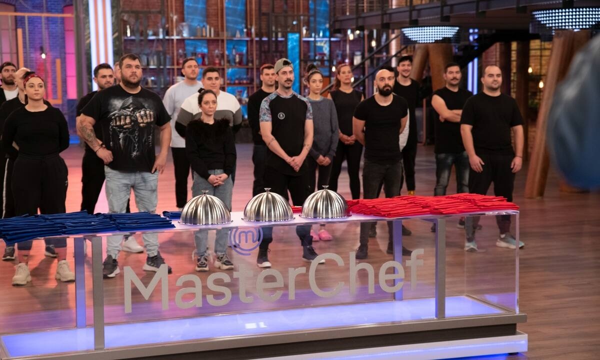 ΜasterChef: Μια σκληρή μαγειρική «μάχη» φέρνει τα πάνω - κάτω