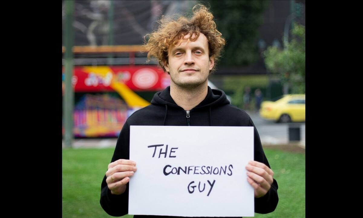 Starfan.gr: Ώρα για εξομολογήσεις, με τον Confessions Guy!