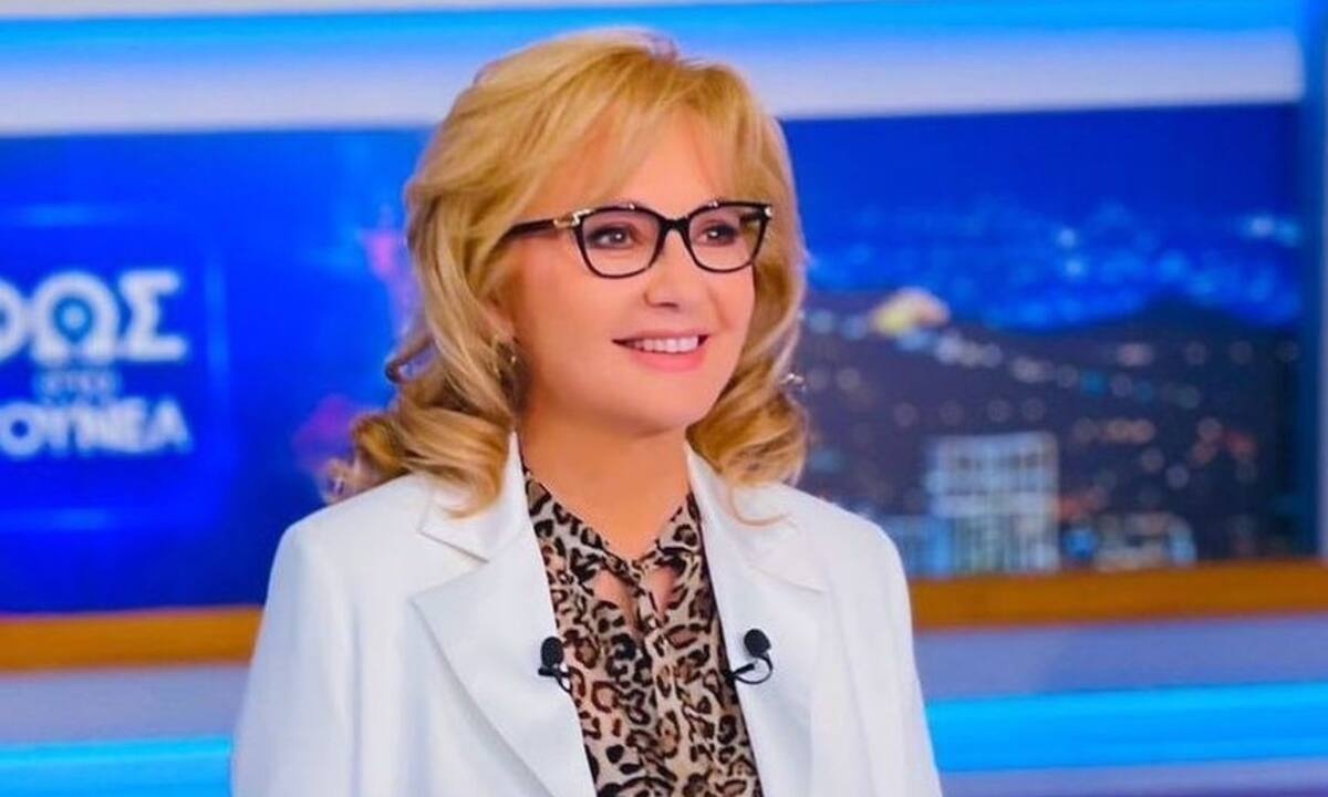 Ποιες celebrities έκαναν share την viral απάντηση της Νικολούλη