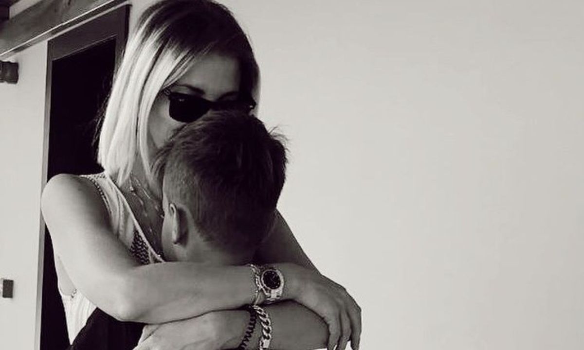 Νίκη Κάρτσωνα: Νέα φωτογραφία του γιου της μετά από καιρό