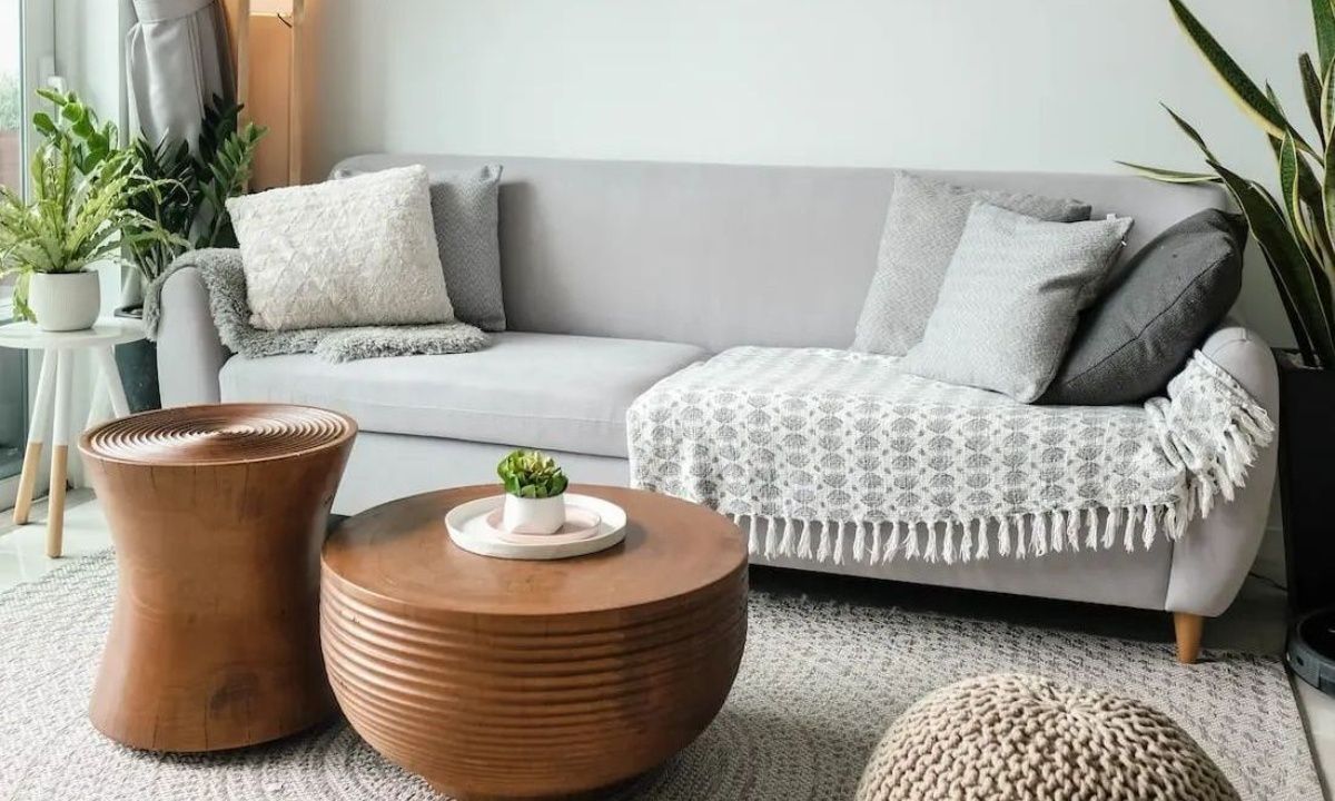 Μικρό σαλόνι: Έξυπνες ιδέες για να δείχνει μεγαλύτερο