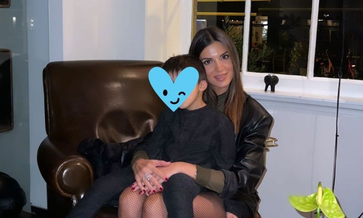 Σταματίνα Τσιμτσιλή: Φωτογραφίζει τον γιο της μετά από καιρό