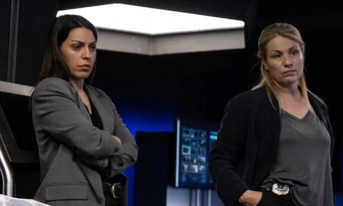 Άννα Μενενάκου: Το κορίτσι του Τσαφούλια άλλαξε τα μαλλιά της - Η φίλια με την Τουμασάτου