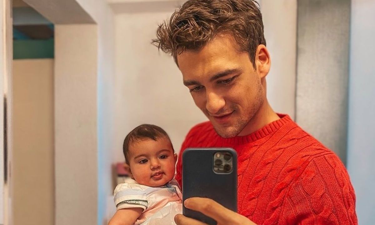 Μιχαήλ Κρητικός: Το ξεκαρδιστικό βίντεο με τη μικρή Χριστίνα