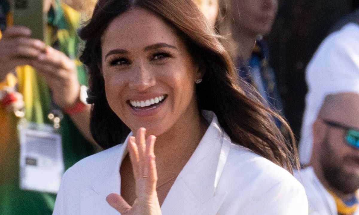 Meghan Markle: Βρήκαμε το αγαπημένο της δερμάτινο παντελόνι