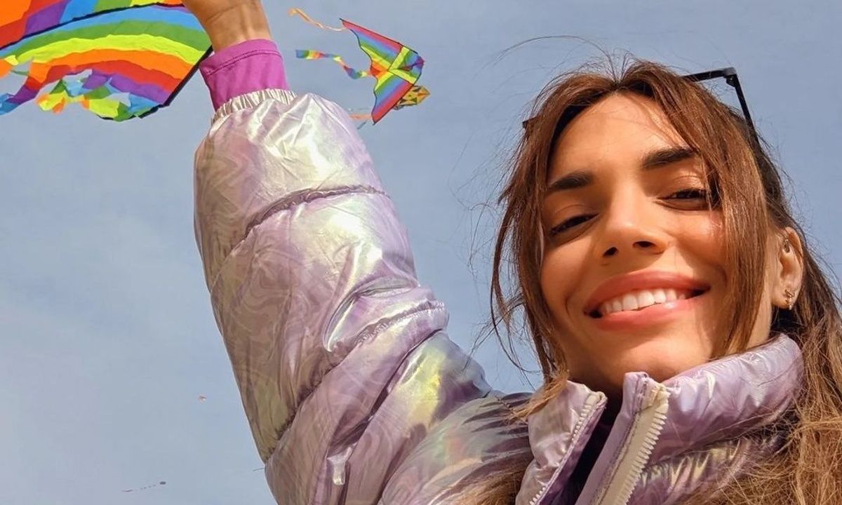 Κρυσταλλία: Φωτογράφισε τον γιο της με πράσινα γαλοτσάκια