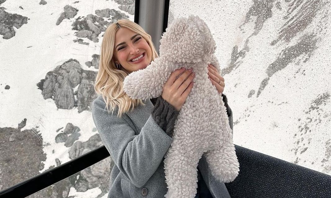 Αλεξάνδρου: Με μια υπέροχη οικογενειακή φωτό, ευχήθηκε στην Ιωάννα Τούνη για τη γιορτή της γυναίκας!