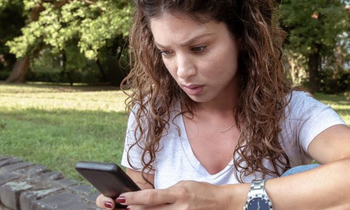 Τα ζώδια που «στάζουν χολή» στα social media μόλις χωρίσουν