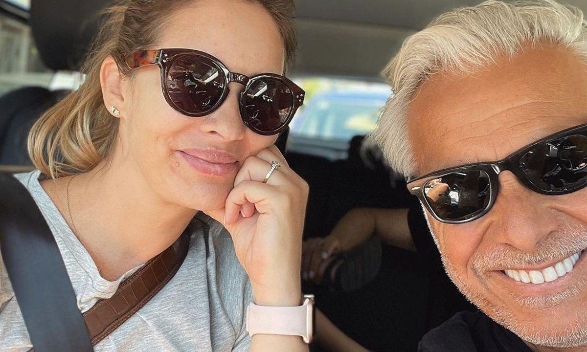 Ανίτα Μπραντ: Η τρυφερή ανάρτηση για τους άνδρες της ζωής της