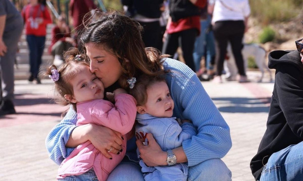 Φιλίππα και Αριάνα Τανιμανίδη: Τακτοποιούν μόνες τους τα παιχνίδια