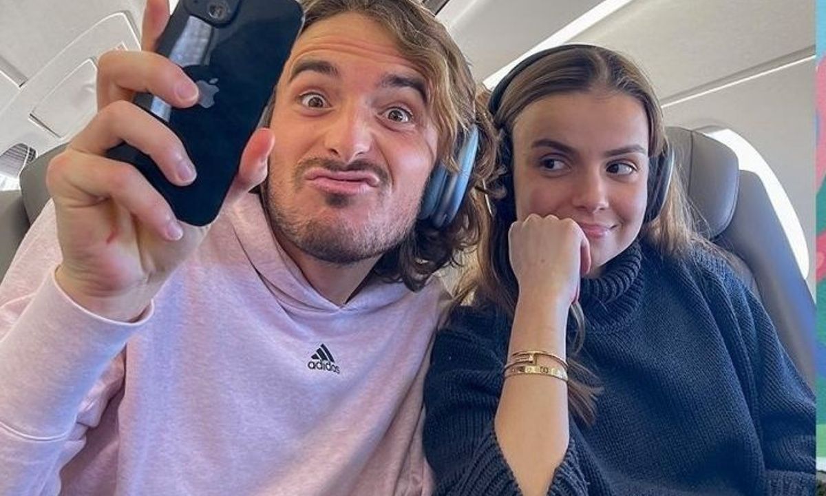 Η 28χρονη royal πρώην σύντροφος του Τσιτσιπά, το πρώτο ραντεβού, πότε έγινε viral & η αιτία χωρισμού