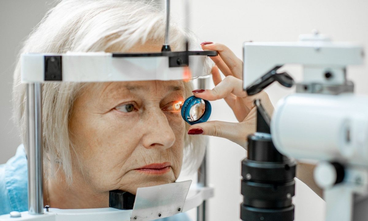 Αλτσχάιμερ: Οι ενδείξεις στα μάτια πριν την έναρξη των συμπτωμάτων