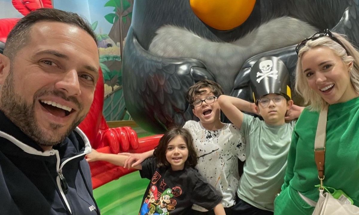 Καλομοίρα: Τα  παιδιά της ξεσάλωσαν στη Νέα Υόρκη