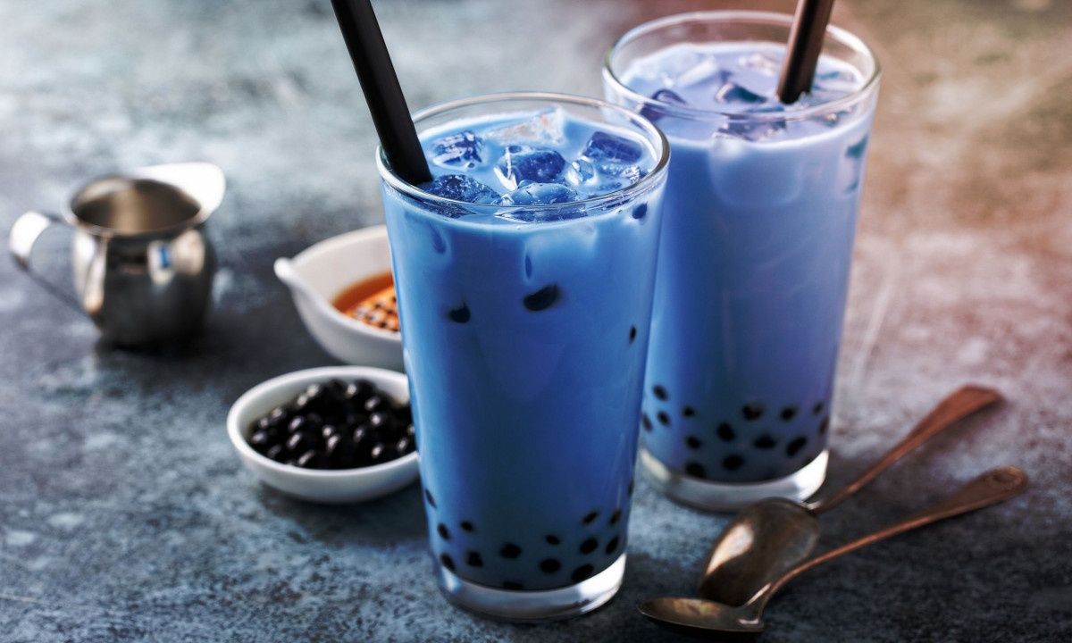 Mocktail χωρίς αλκοόλ με μύρτιλα