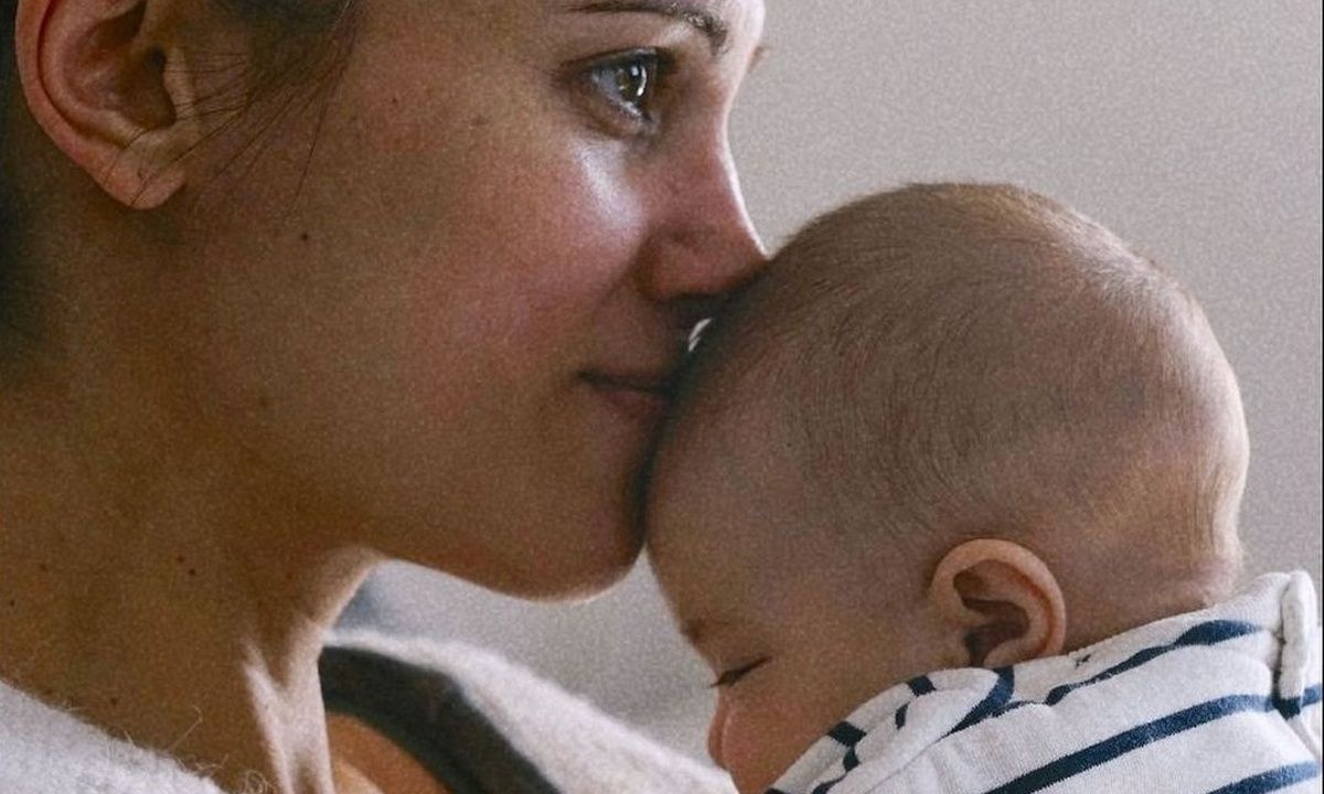 4 μήνες με την Ολίβια:Ο δάσκαλος που αγαπούν οι μαμάδες έκανε το πιο εύστοχο σχόλιο για τη Συνατσάκη