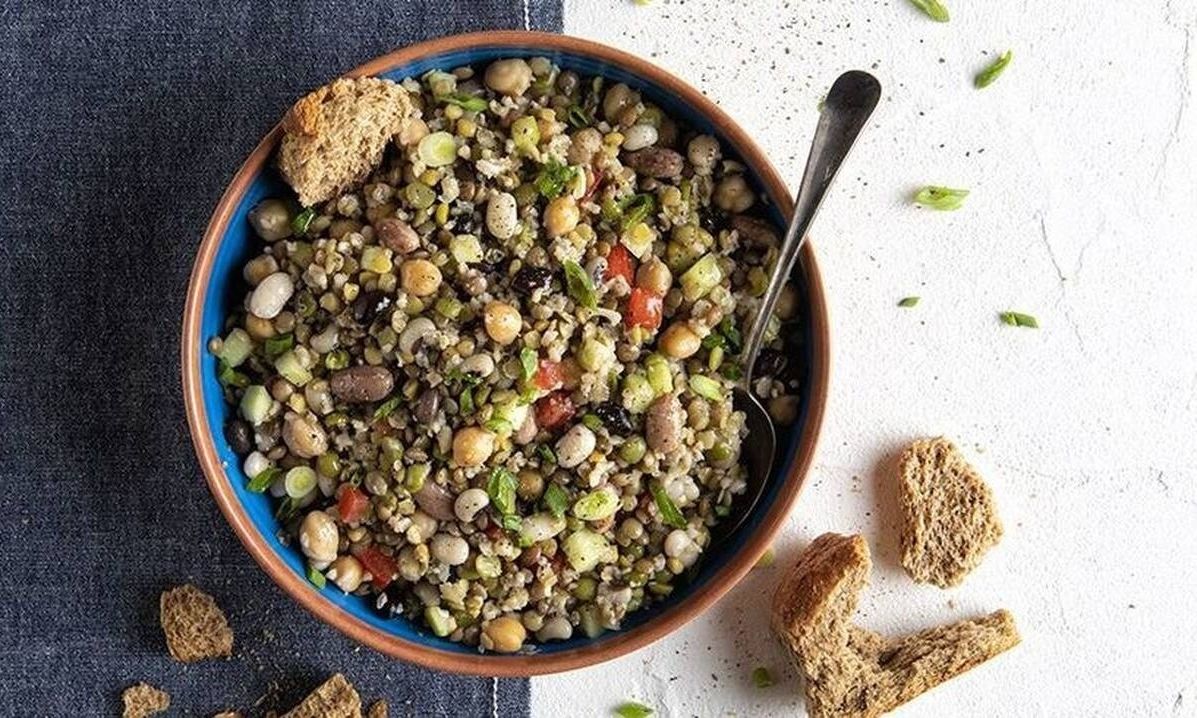 Οσπριάδα από τον Άκη Πετρετζίκη