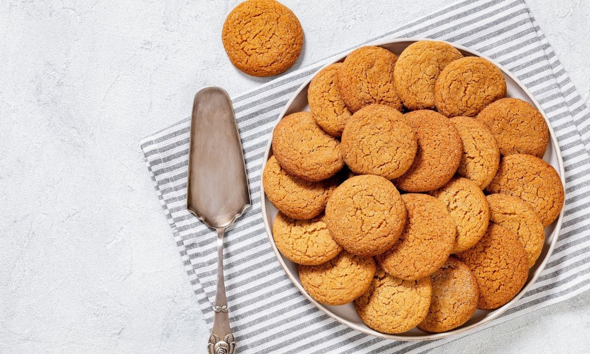 Νηστίσιμα μπισκότα κανέλας με 5 υλικά