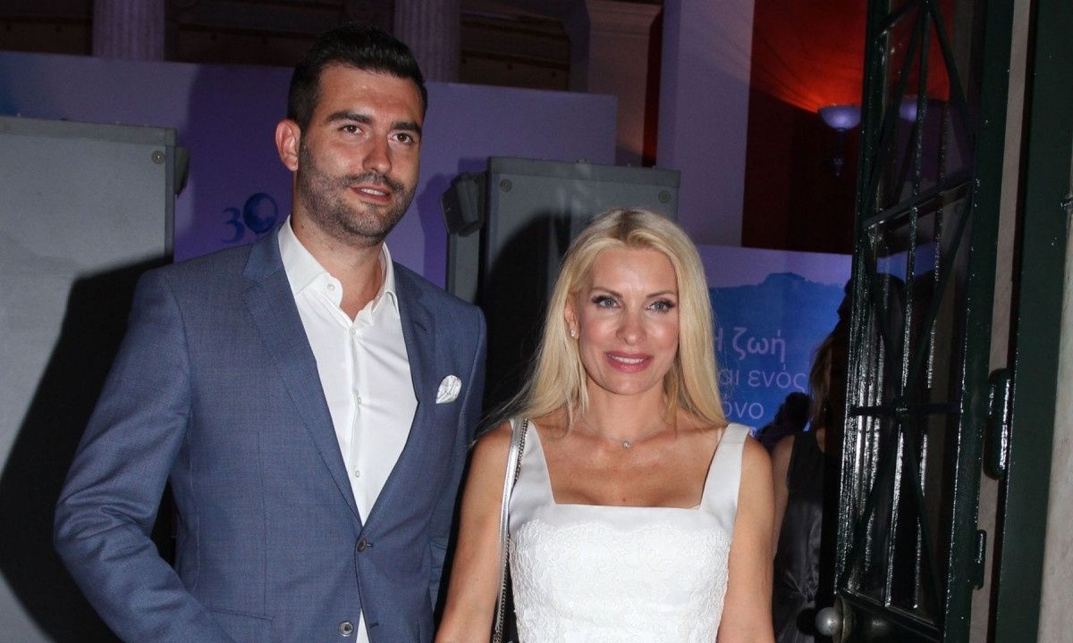 Η οικογένεια πάνω από όλα για την Ελένη Μενεγάκη: Η λατρεία στον 36χρονο Θοδωρή και οι τέλειες φωτό