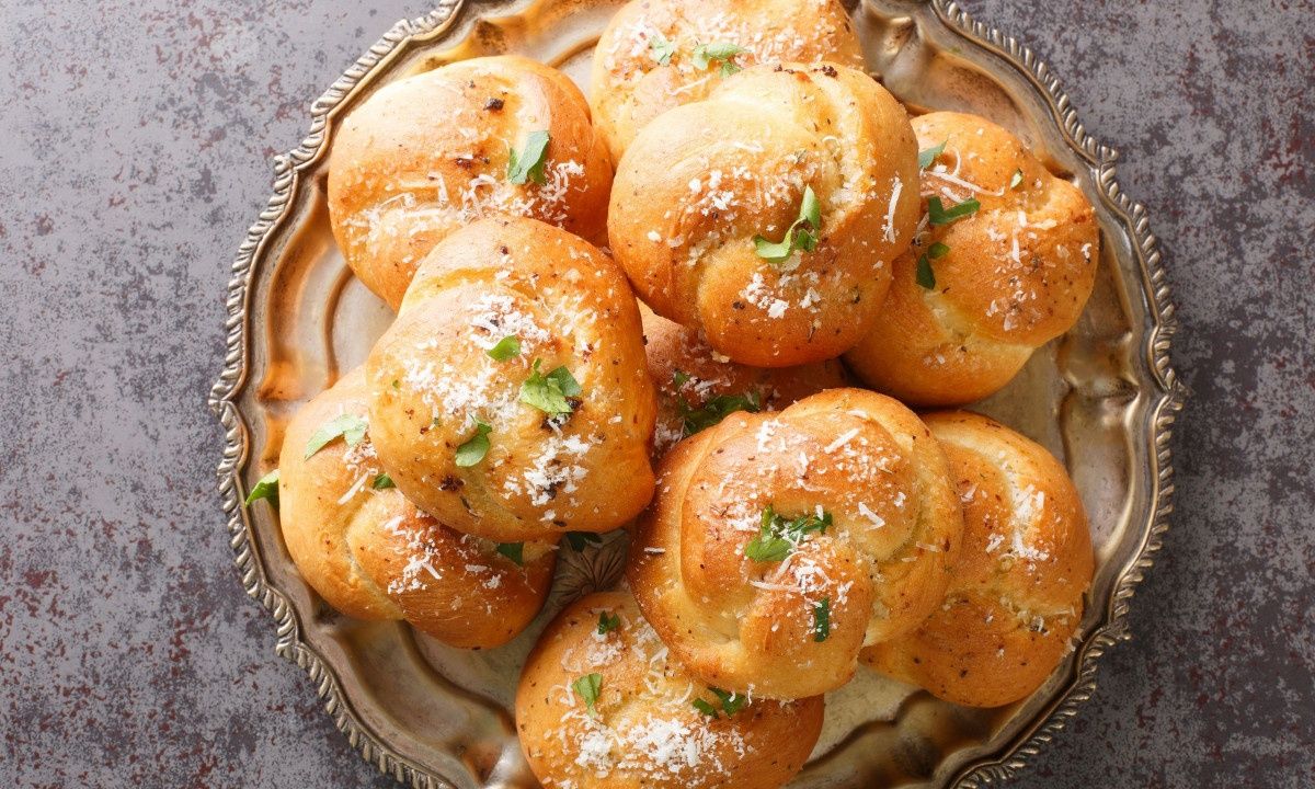 Τυρόψωμο με φέτα - Γρήγορη συνταγή χωρίς μαγιά