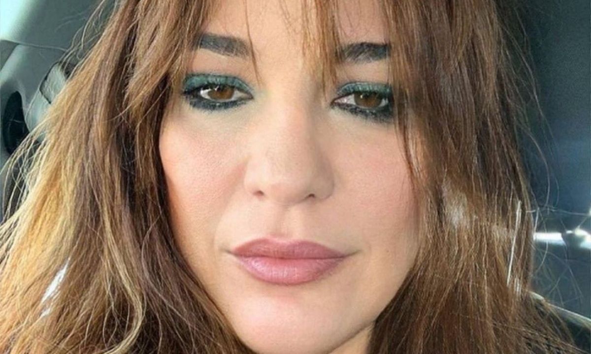 Μπεκιάρη: Η πόζα με ολόσωμη φόρμα και η αλλαγή στο σώμα της