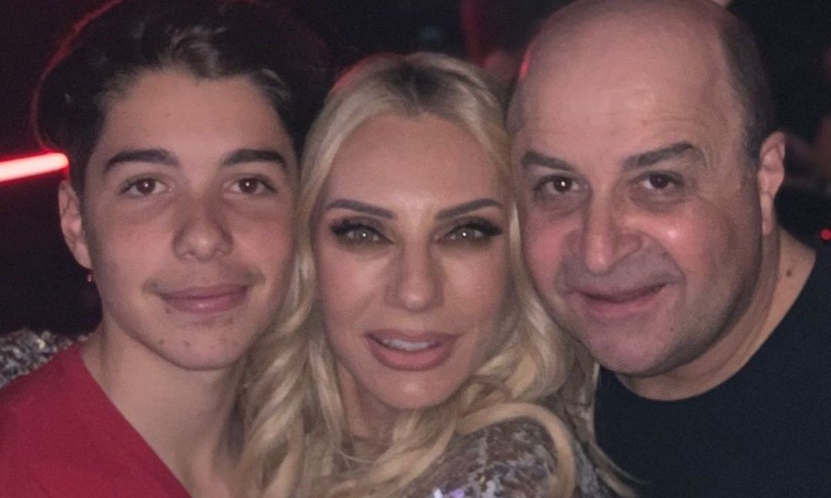 Ο 19χρονος γιος του Μάρκου Σεφερλή απέκτησε νέο look (photos)