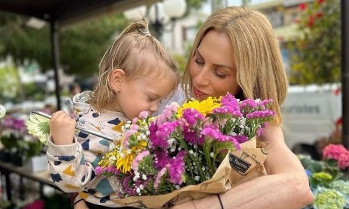 Ντορέττα Παπαδημητρίου: Με την ανιψιά της την Πρωτομαγιά