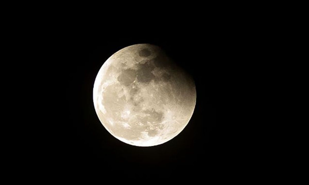 Σεληνιακή έκλειψη στον Σκορπιό: Επιθυμία για πραγματική ζωή!